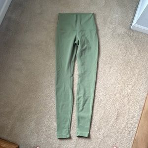 Lululemon Wunder Under